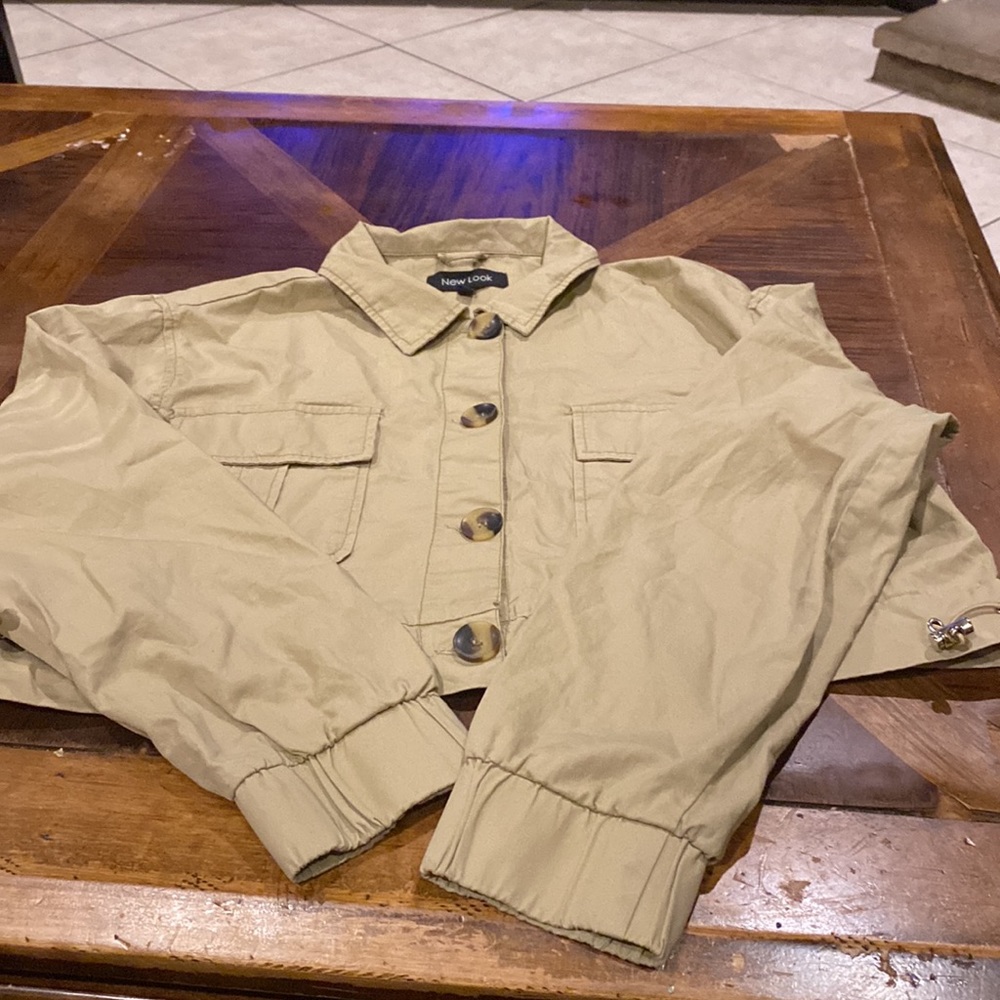 4 Button Jacket - Picture 3 of 7